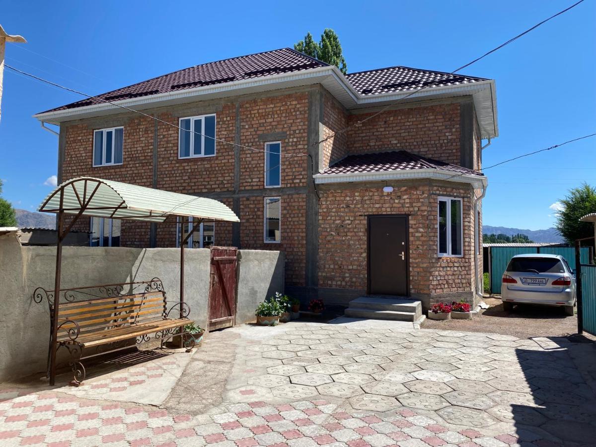 Guest House Baytur Kochkor Exterior photo